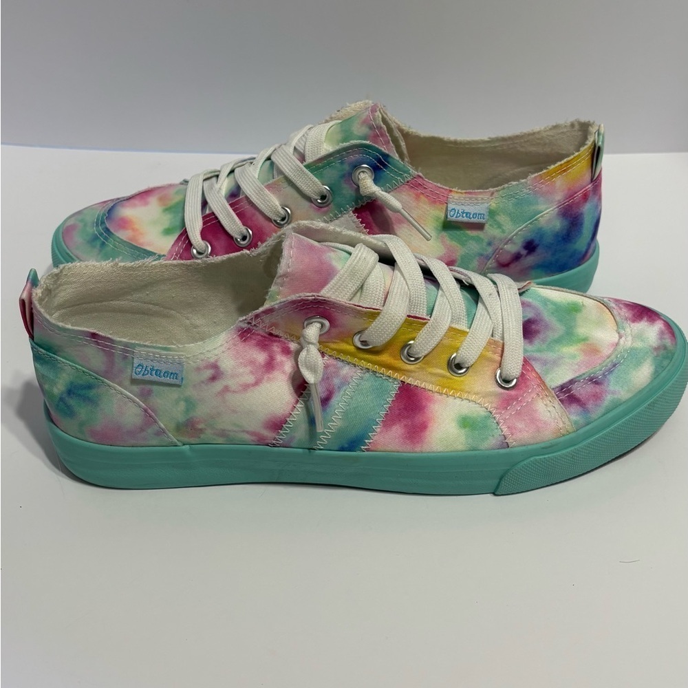 Obtaom Women's Play
Fashion Sneakers..